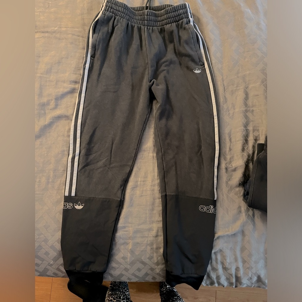 Black adidas boys sweatpants size 14/16